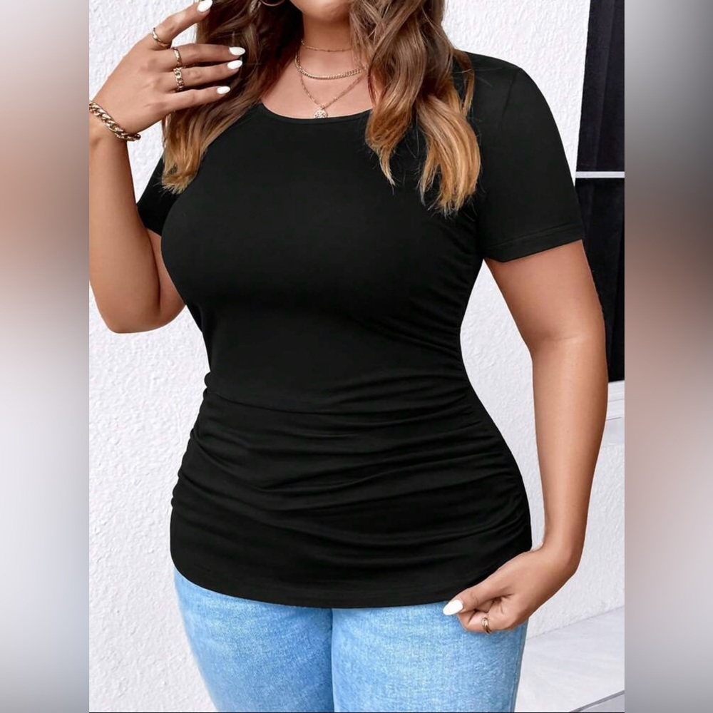 SHEIN Lune Plus Solid Ruched side Tee size 2XL